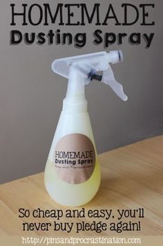 Diy Dusting Spray, Homemade Dusting Spray, Koti Diy, Dusting Spray, Homemade Cleaning Supplies, Homemade Cleaning Products, Natural Cleaners, Household Cleaning Tips, Diy Cleaners