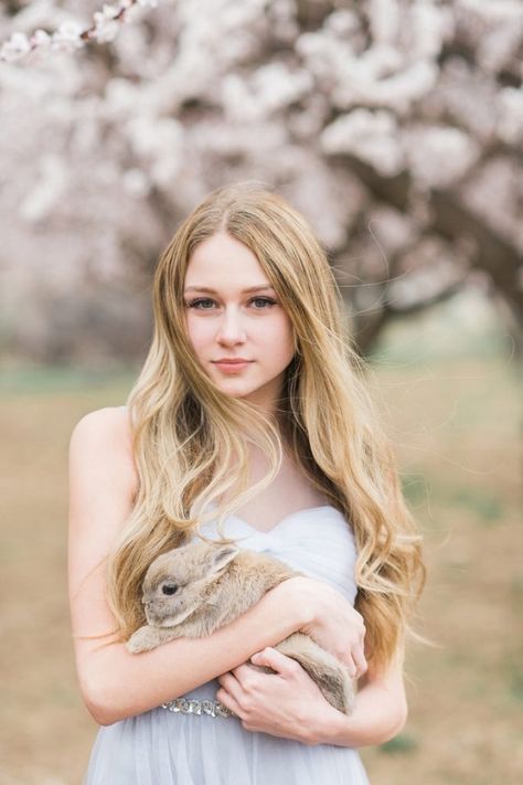 Easter Photoshoot, Best Photo Poses, Bridal Shoot, Nature Girl, Www Pinterest Com, Senior Photography, Bridal Portraits, Senior Photos, Beautiful Photography