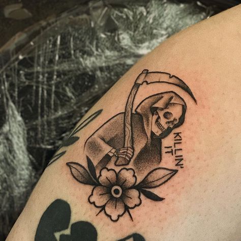 ⚡️Genie Kittie⚡️ on Instagram: “⚡️Thanks @ceavie for filling a cancellation with this last week! Lil grim reaper from my flash last week ⚡️” Pinup Grim Reaper Tattoo, Reaper Tattoo Women, The Grim Reaper Tattoo, Girly Grim Reaper Tattoo, Grim Reaper Flower Tattoo, Grim Reaper Tattoo Women, Grime Reaper Tattoo, Cute Dark Tattoos, Feminine Grim Reaper Tattoo