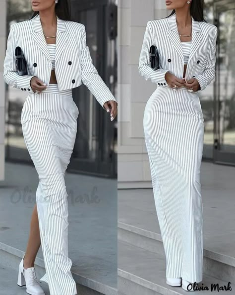 Olivia Mark Clothing, Crop Suit Outfit, Blazer Over Dress Outfits, Women Suit Outfits, Waist Coat Outfit Women, Skirt Suits For Women, Stylist Clothes, Nyfw Outfits, Maxi Pattern