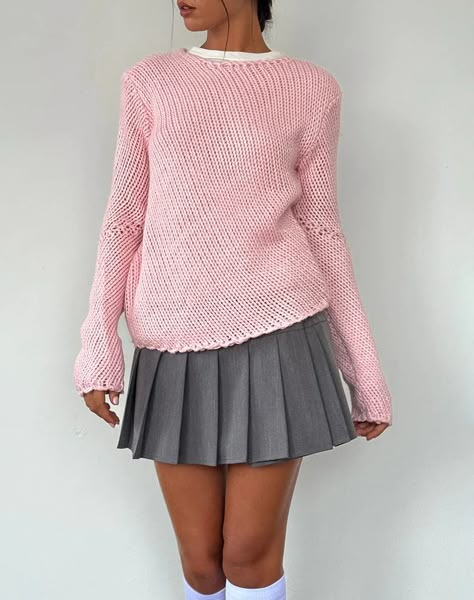 Level up your knits with the Ranvir jumper. Featuring a loose, oversized fit with long sleeves and a baby pink chunky knit fabric. Pink Jumper Outfit, Jumper And Skirt, Pink Jumper, Jumper Outfit, Skirt Model, Summer Bodycon Dress, Black Satin Dress, Party Dress Long Sleeve, Grey Outfit