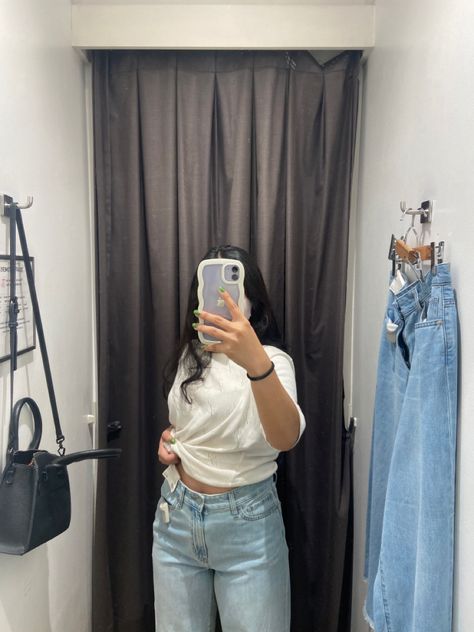 aesthetic outfit, jeans outfit, white shirt outfit, korean aesthetic White Shirt Outfit Korean, Fitting Room Selfie, Jeans And White Shirt, Room Pic, White Shirt Outfit, Outfit Elegant, White Shirt Outfits, Outfit Korean, Fitting Room