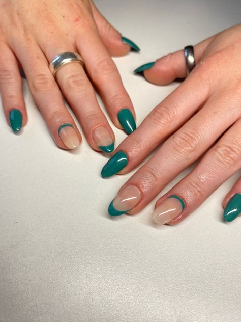 Simple Teal Nails, Teal Blue Nails, Dark Teal Nails, Gold Nails French, Teal Nail Art, Teal Nail Designs, Round Nail Designs, Tan Nails, Light Blue Nails