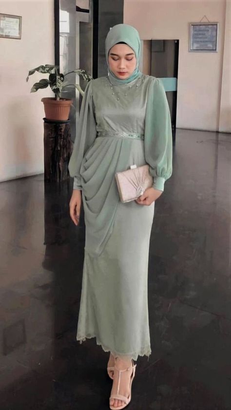 Dress Brokat Modern, Dress Muslim Modern, Braidsmaid Dresses, Fesyen Islam, Kebaya Modern Dress, Hijab Dress Party, Dress Pesta, Kebaya Dress, Dress Gamis