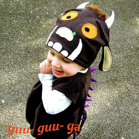 18 Literary Costumes For Your Tiny Bookworm The Gruffalo Your kiddo won't be able to help but make this Gruffalo costume ($100) look adorable. Gruffalo Costume, Literary Costumes, Gruffalo Party, Book Week Ideas, Giraffe Costume, Monster Costume, World Book Day Costumes, Book Character Costumes, Book Day Costumes