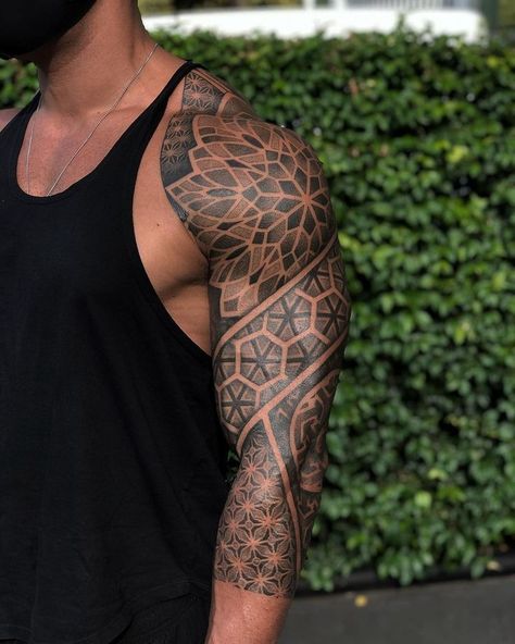 Geometric Tattoo Shoulder, Mens Full Sleeve Tattoo, Geometric Tattoo Sleeve Designs, Shoulder Sleeve Tattoos, Full Hand Tattoo, Geometric Sleeve Tattoo, Torso Tattoos, Full Sleeve Tattoo Design, Men Tattoos Arm Sleeve