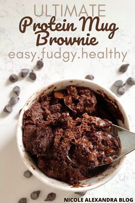 Yum! This is such a satisfying mug cake recipe. It's full of protein and tastes like a dessert! You must try it! #chocolateproteinmugcake #mugcake Whey Protein Mug Cake Recipe, Protein Shake Mug Cake, Protein Microwave Cake, Mug Protein Cake, Ways To Use Chocolate Protein Powder, Chocolate Protein Powder Mug Cake, Healthy Protein Mug Cake, Vegan Protein Mug Cake, Protien Mug Cakes