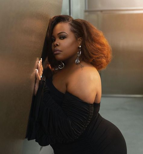 Chubby Girl Fashion, Amber Riley, Cool Captions, Black Hollywood, Patiently Waiting, Waiting For Her, Black Excellence, Curvy Outfits, Brown Skin