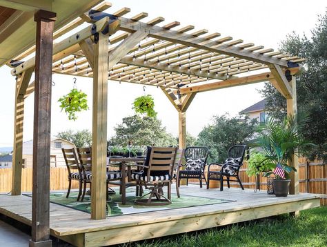 Spruce up your outdoor space with a floating deck and pergola! Learn how to build a DIY floating deck with Simpson Strong-Tie connectors. #deckdesigns Floating Deck With Pergola, Build A Floating Deck, Building A Floating Deck, Pergola Pictures, Floating Deck, Building A Pergola, Modern Pergola, Pergola Design, Wooden Pergola