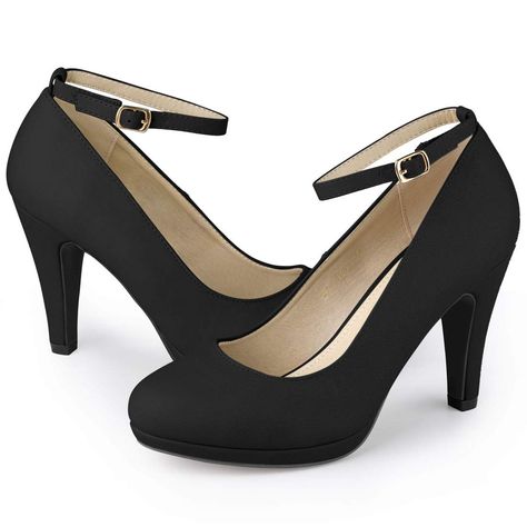 Black court shoes