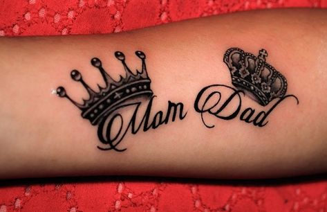 15 Cool Dad Tattoo Designs For Men And Women Europe Tattoos, Mum And Dad Tattoos, Tato Maori, Mom Dad Tattoo Designs, Dad Tattoo, Famous Tattoos, Cool Tattoos For Guys, Dad Tattoos, Crown Tattoo