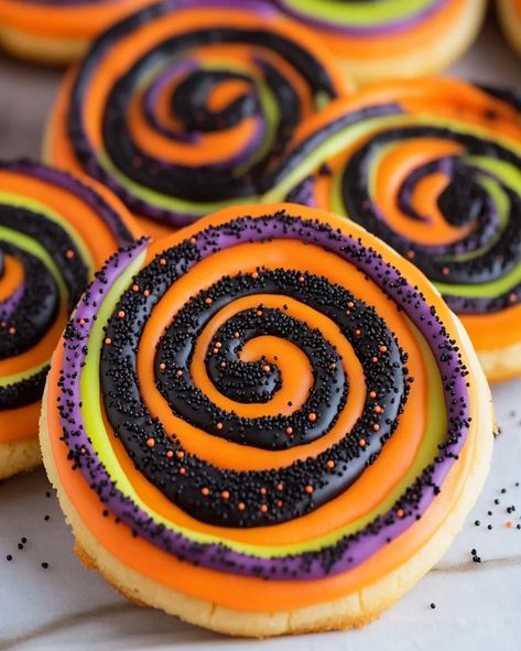 Halloween Swirl Sugar Cookies - Colorful & Festive Treat Swirl Sugar Cookies, Soft Chewy Cookies, Chewy Cookies, Festive Treats, Halloween Parties, Sugar Cookies, Swirl, Festival, Halloween