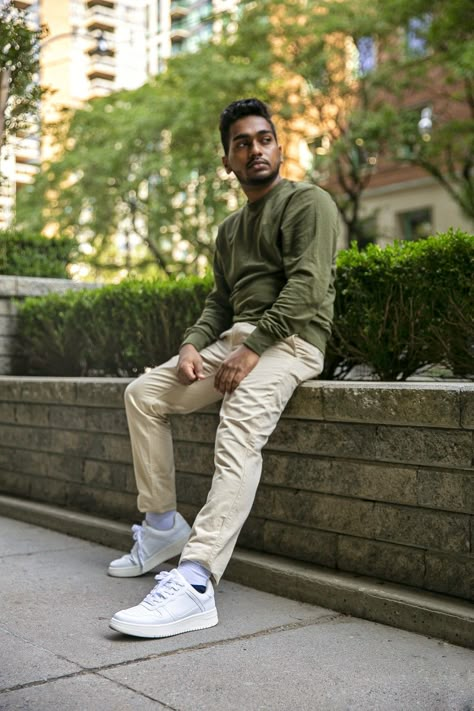 Moss Green sweatshirt on a beige chino styled with white sneakers makes a perfect summer outfit for men. Try this summer. Cream Jeans Outfit Men, Cream Jeans Outfit Summer, Beige Chinos Men Outfits, Green And Beige Outfit, Cream Jeans Outfit, Sweatshirt Outfit Men, Outfit Cowo, Chinos Men Outfit, Birthday Concept