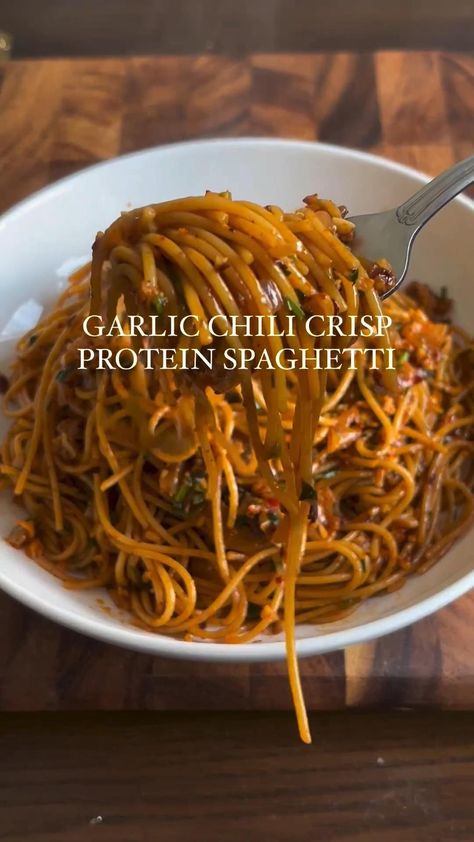 Garlic Chili Crisp, Protein Spaghetti, Ramen Recipes Easy, Chili Crisp, Pasta Water, Tastemade Recipes, Indian Cooking Recipes, Tasty Recipes Videos, Quick Recipes Snacks