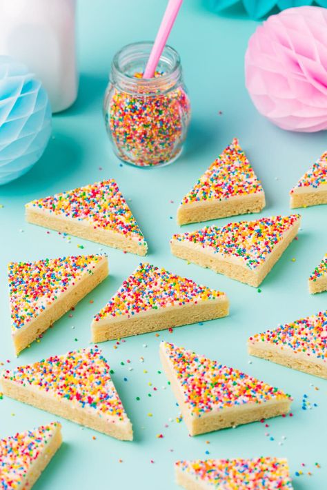 Gluten Free Fairy Bread Slice - Gluten Free Kiwi Favourites Gluten Free Tea Party, Gluten Free Tea Party Food, Gluten Free Communion Bread, Gluten Free Fairy Cakes, Gluten Free Afternoon Tea, Easy Slice, Gluten Free Party Food, High Tea Food, Fairy Bread