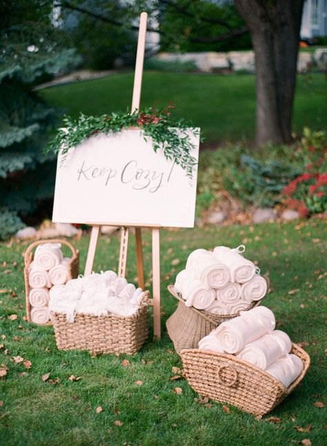 Vineyard Wedding Favors, Wedding Throw, Affordable Wedding Favours, Best Bridesmaid Gifts, Wedding Favors And Gifts, Backyard Reception, Best Wedding Favors, Bridesmaid Gift Boxes, Cute Wedding Ideas