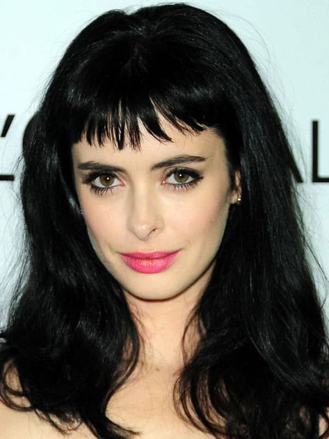 The Best (and Worst) Bangs for Oval Faces - The Skincare Edit Bangs Oval Face, Kristen Ritter, Oval Face Bangs, Hairstyles Bangs, Film Script, Textured Bangs, Krysten Ritter, Oval Face Haircuts, Face Shape Hairstyles