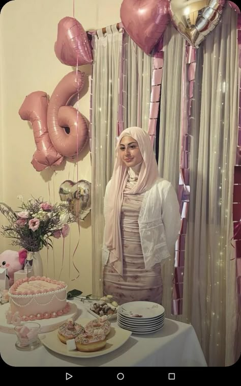 Colour Theme For Birthday Party, Birthday Fits Sweet 16, Hijab Party Ideas Decoration, Ootd Birthday Party Hijab, Hijab Birthday Outfit, 16 Birthday Party Ideas Pink, Outfit Birthday Party Hijab, Decor Ulang Tahun, Cute 16th Birthday Outfits