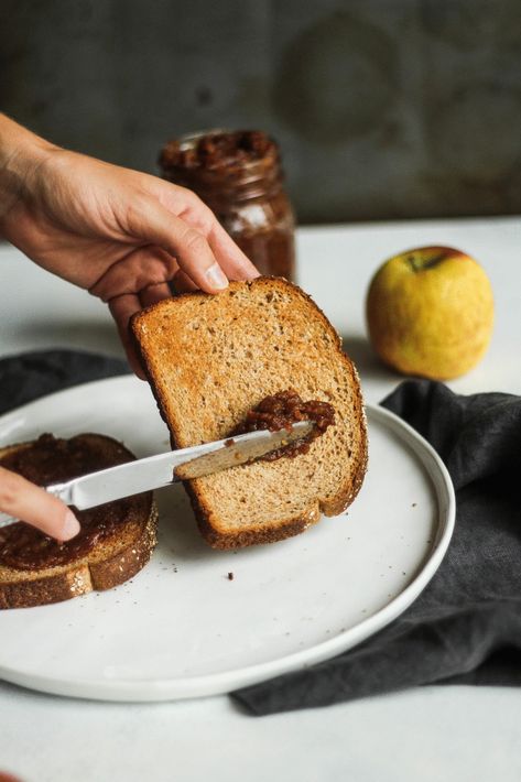 Jam Photography Food Styling, Jam Product Photography, Jam Photoshoot, Food Styling Ideas, Jam Photography, Honey Breakfast, Food Photography Dessert, Jam Toast, Apple Photography