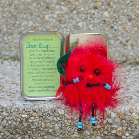 TravelWee Travel Wee Diy, Travel Wees, Diy Travel Kits, Worry Pet, Beeswax Candles Diy, Altoid Tin, Frugal Girls, Worry Dolls, Diy Science