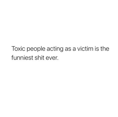 Quotes About Getting Rid Of Toxic People, She's Toxic Quotes, Toxic Girls Quotes, Losing Toxic People Is A Win Quote, Girl Quotes Twitter, Ghalib Quotes, It Girl Quotes, It Girl Quotes Twitter, Quotes Twitter