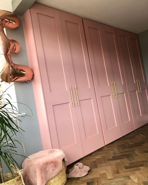 Pink Closet Doors, Pink Wardrobe Bedroom, Organised House, Modern Shaker Kitchen, Bedroom 2022, Small Dressing Rooms, Bedroom Upstairs, Closet Build, Pink Closet