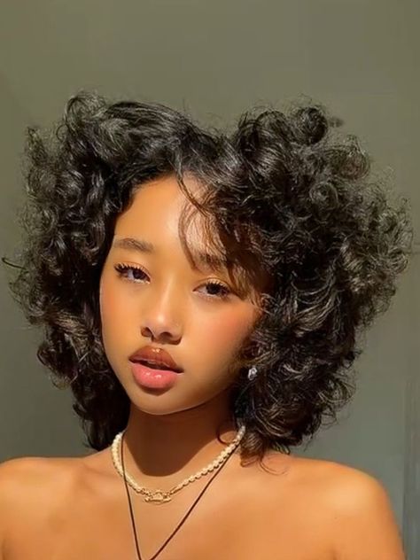 Hair Reference, Maquillaje Natural, Persona 5, Cute Makeup, Brown Skin, Girl Face, Pretty Face, Pretty Hairstyles, Woman Face