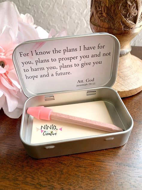 Bible Jewelry, Prayer Jar, Give It To God, Bible Study Gifts, Gospel Bible, Prayer Gifts, Christian Activities, Thanking Someone, Religious Crafts