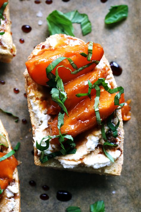 Caramelized apricots are paired with basil and fresh ricotta in these truly delectable toasts that are perfect for breakfast, lunch, or easy summer appetizers. Balsamic Reduction Recipe, Summer Appetizers Easy, Aphrodisiac Foods, Ricotta Toast, Apricot Recipes, Balsamic Reduction, Summer Appetizer, Toast Recipes, Appetizer Snacks