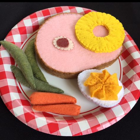 Felt Meat, Felt Steak, Ham Steak Dinner, Felt Sandwich Pattern, Felt Lasagna, Felt Food Patterns Free, Diy Felt Breakfast Food, Felt Tacos Play Food, Kids Play Food