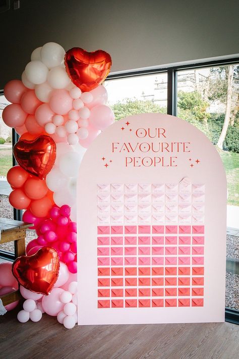 Valentine Theme Wedding, Valentine Wedding Theme, Valentine Wedding Ideas, Sponge Photography, Valentines Theme Wedding, Pink And Red Birthday, Valentines Day Wedding Ideas, Pink Red Wedding, Birthday 28