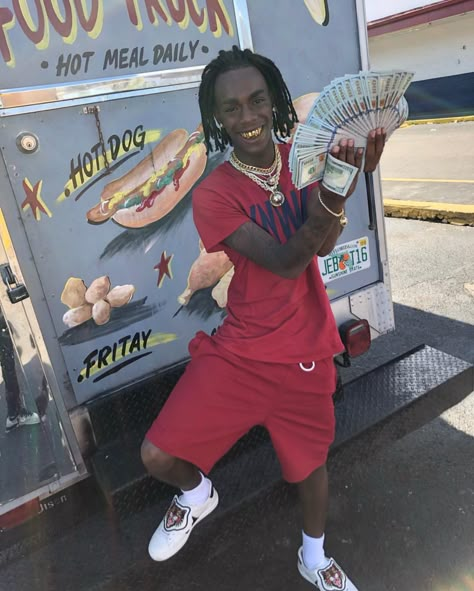 pin: @wifeofsosa🖤 Ynw Melly Videos, Ymw Melly, Iphone Wallpaper Rap, Wallpaper Rap, Rockstar Lifestyle, Lowkey Rapper, Ynw Melly, Wii Sports