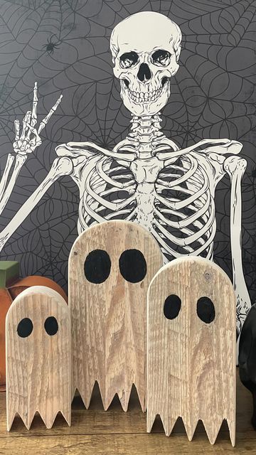 Scott J on Instagram: "Quick and easy Halloween decorations!

#halloween #spooky #spookyseason #halloweendecor #maker #diy #woodshop" Easy Halloween Decorations, Halloween Spooky, Easy Halloween, Wood Shop, Halloween Decorations, Halloween, Instagram