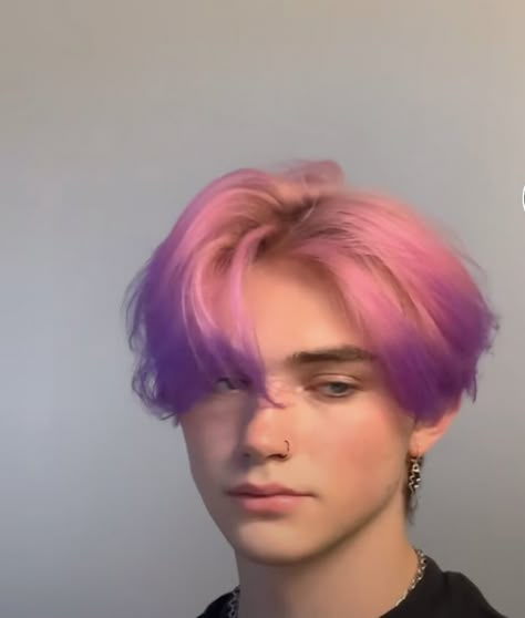 Purple Hair Color Men, Pink Short Hair Men, Men With Purple Hair, Cool Hair Dye Ideas For Short Hair Men, Mens Purple Hair, Pink And Purple Short Hair, Guys Dyed Hair, Guys With Colored Hair, Mens Dyed Hair