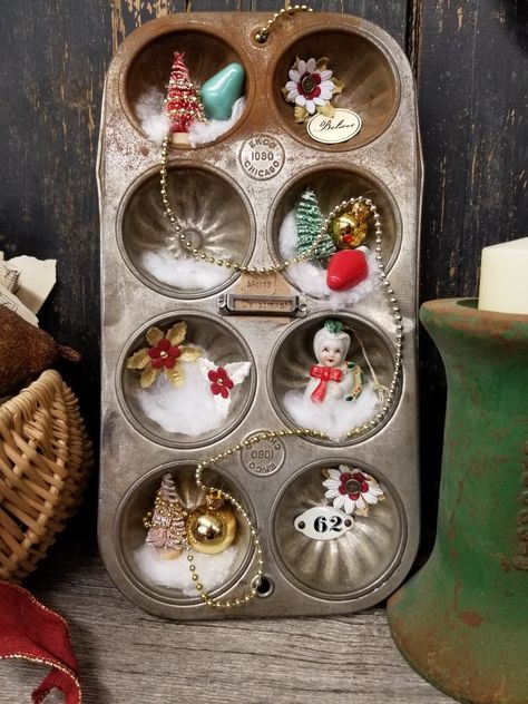 Old Muffin Tins Ideas, Repurposed Tart Tins, Sucrets Tin Crafts, Cupcake Tin Christmas Craft, Vintage Muffin Tin Ideas, Tin Tart Ornaments, Tart Tin Ornaments Diy, Muffin Tin Crafts, Christmas Muffins