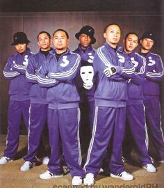 Jabbawockeez -Mask o Jabbawockeez -Mask off WWW.MALOVABAYWESE... Jabbawockeez Outfit, Dance Crew Outfits, Dance Studio Floor, Rolling Loud Miami, 90s Rappers Aesthetic, Dance Hip Hop, 90s Rappers, Hip Hop Dancer, Dance Movies