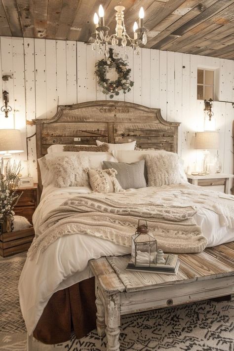 Farm Boho Bedroom, Bedroom Rustic Chic, European Farmhouse Bedroom Decor, Country Farmhouse Decor Bedroom, Country Chic Bedroom, Romantic Bedrooms, Bedroom Board, Barn Bedrooms, Rustic Farmhouse Bedroom