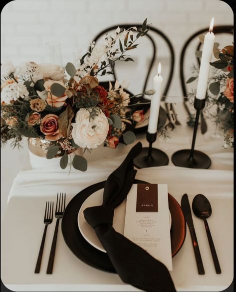 Fall Wedding Place Settings, Black Wedding Table, Wedding Plate Setting, Fall Wedding Tables, November Wedding, Wedding Plates, Wedding Place Settings, Fall Wedding Flowers, Fall Weddings