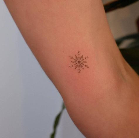 Small Snowflake Tattoo, Norway Tattoo, Snowflake Tattoo, Snow Tattoo, Snow Flake Tattoo, Tattoos Inspiration, Disney Tattoo, Classy Tattoos, Dainty Tattoos