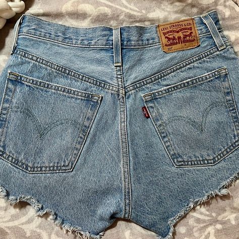 Levi’s 501 Jean Shorts - Women’s Size 26 Yankees Game, New York Yankees Baseball, Yankees Baseball, 501 Jeans, Jeans For Short Women, Levi’s 501, Blue Jean Shorts, Shorts Women, Blue Jean