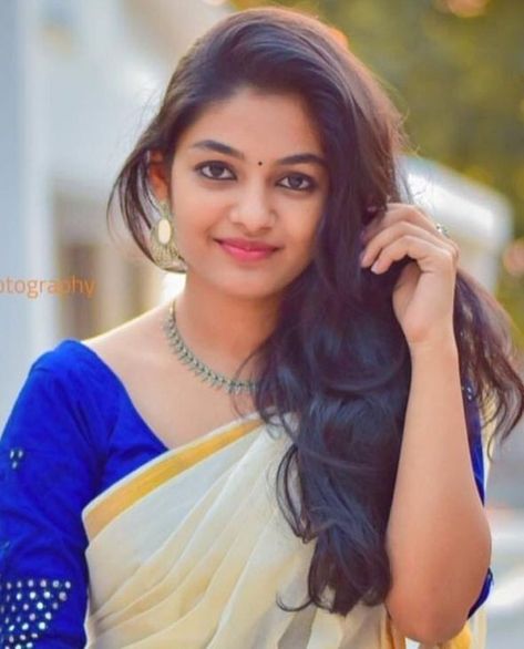 College Beauty, Kerala Saree, Blonde Beauty, Indian Beauty Saree, India Beauty, Desi Beauty, Giving Up, Beauty Women, Asian Beauty