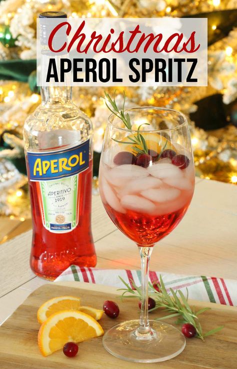 White Wine Sangria Recipe, Aperol Spritz Recipe, White Cranberry Juice, Spritz Recipe, Cranberry Juice Cocktail, Cranberry Cocktail, Classic Cocktail Recipes, Easy Drink Recipes, Christmas Cocktail