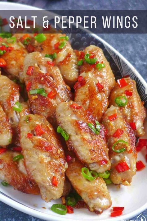 Crispy on the outside, juicy on the inside, and perfectly seasoned, Chinese salt and pepper chicken wings are simply irresistible! Chinese Salt And Pepper Chicken, Salt And Pepper Wings, Salt And Pepper Chicken Wings, Chicken Wings Recipes, Char Siu Chicken, Chinese Chicken Wings, Marinated Chicken Wings, Pepper Chicken Wings, Wings Recipes