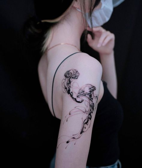 Jellyfish Tattoo, Stomach Tattoos, Minimalist Tattoos, Spine Tattoos, Sleeve Tattoos For Women, Elegant Tattoos, Feminine Tattoos, Dope Tattoos, Creative Tattoos