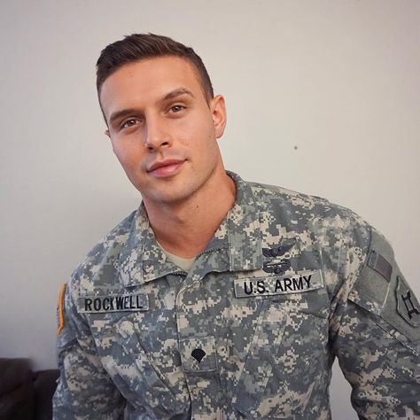 Rock me Rockwell Marine Haircut, Dan Rockwell, Man Pictures, Military Man, Hot Army Men, Army Pics, Army Men, Men In Uniform, Military Men