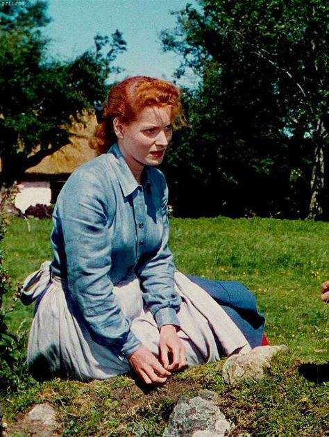 Maureen O'Hara in "The Quiet Man." The Quiet Man Movie, Maureen Ohara, Quiet Man, Maureen O Hara, The Quiet Man, John Wayne Movies, Alec Guinness, Maureen O'hara, John Ford