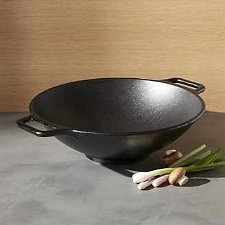 Reseason Cast Iron, Cast Iron Bakeware, Gerobak Dorong, Lodge Cast Iron Skillet, Cast Iron Cookware Set, Cast Iron Wok, Seasoning Cast Iron, Skillet Cooking, Lodge Cast Iron