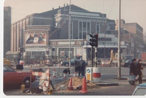 London Billboard, Stamford Hill, Cinema Architecture, Hackney London, Movie Theaters, Living Room Decor Cozy, Old London, Movie Theater, Black Panther