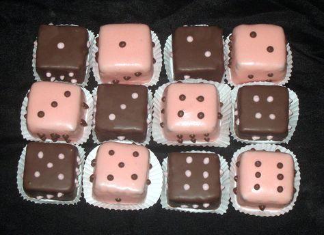 Bunco Snacks, Bunco Party Themes, Bunco Food, Bunco Dice, Bunco Gifts, Bunco Ideas, I Want Chocolate, Bunco Themes, Bunco Night