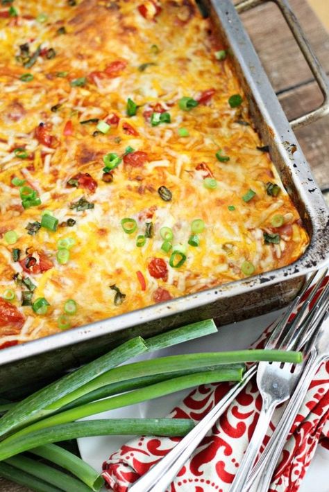 Deep Dish Taco Bell Mexican Pizza Casserole Bake Recipe Mexican Pizza Casserole, Taco Supreme, Pizza Casserole Recipe, Casserole Bake, Taco Bell Mexican Pizza, Mexican Casserole Recipe, Mexican Lasagna, Mexican Pizza, Pizza Casserole